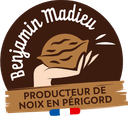 Bonjour, je m'appelle Madieu Benjamin. Je suis agriculteur producteur de noix Franquette à Proissans, à côté de Sarlat-la-Canéda, avec ma femme, nous transformons notre production de noix en circuit court petit magasin locaux , épicerie fine, magasin producteur. Mais l'idée trotte dans notre tête d'ouvrir un magasin sur notre propriété pour vendre en direct notre production: noix caramélisées, noix salées, huile de noix , gâteau secs, vin de noix etc., tout en restant sur des produits de hautes qualités.